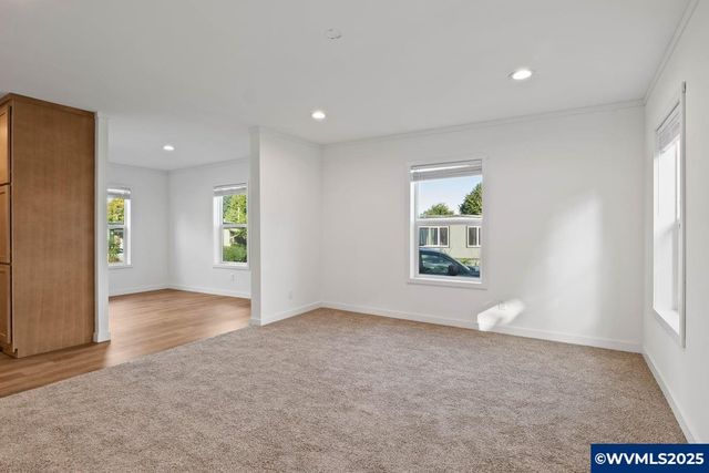 133 Broadmore Av NE 133B, Salem, OR 97301