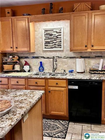 8051 Heritage Drive, Lower Macungie Twp, PA 18011