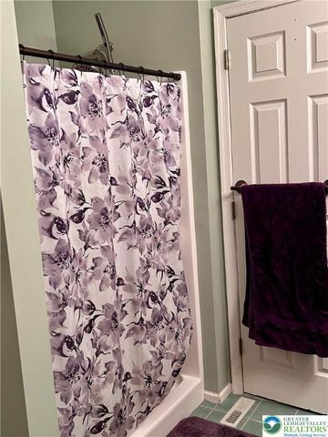 8051 Heritage Drive, Lower Macungie Twp, PA 18011