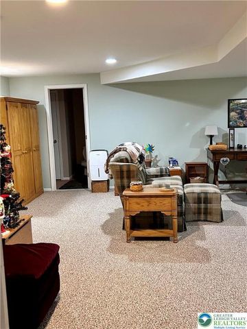 8051 Heritage Drive, Lower Macungie Twp, PA 18011