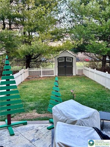 8051 Heritage Drive, Lower Macungie Twp, PA 18011