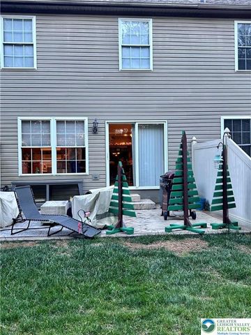 8051 Heritage Drive, Lower Macungie Twp, PA 18011