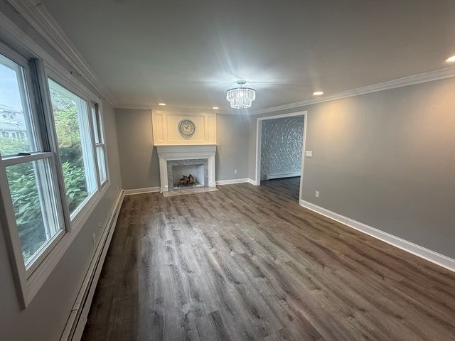 22 Draper Rd A, Framingham, MA 01702
