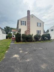 22 Draper Rd A, Framingham, MA 01702
