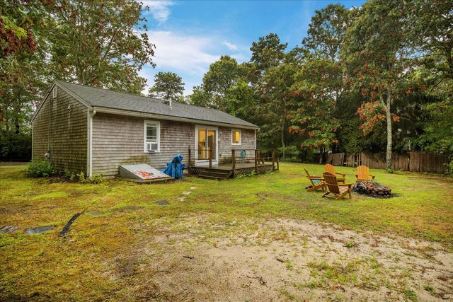 27 Avery Road, Pocasset, MA 02559
