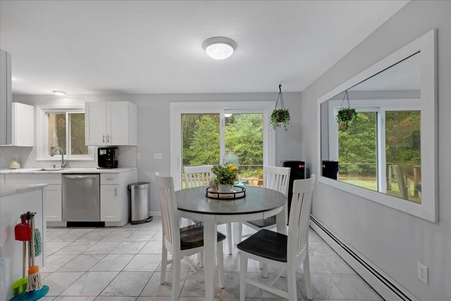 27 Avery Road, Pocasset, MA 02559