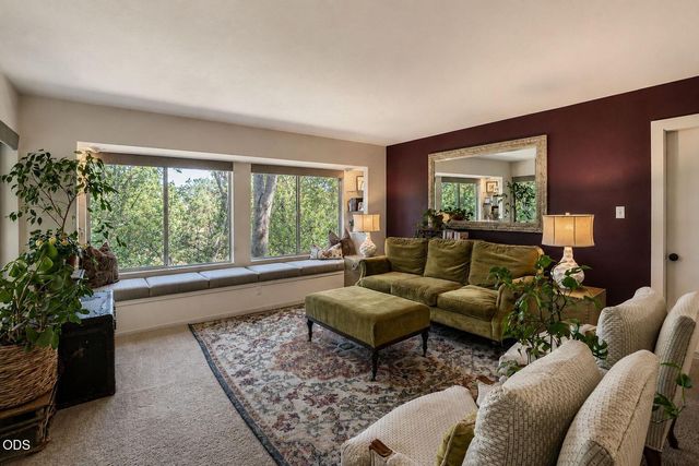 775 Oak Knoll Drive, Ashland, OR 97520