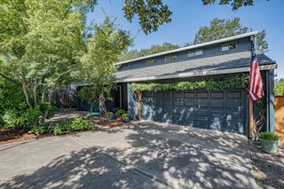 775 Oak Knoll Drive, Ashland, OR 97520