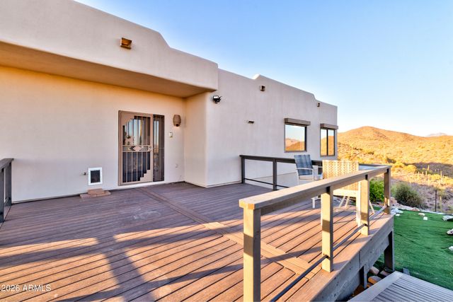 3246 N SILVER TIP Trail, Queen Valley, AZ 85118