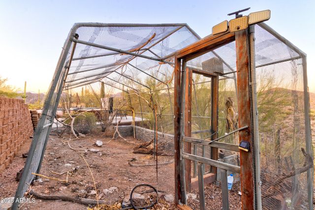 3246 N SILVER TIP Trail, Queen Valley, AZ 85118