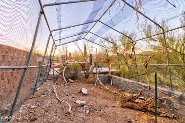 3246 N SILVER TIP Trail, Queen Valley, AZ 85118