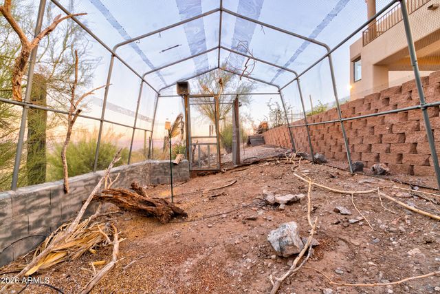 3246 N SILVER TIP Trail, Queen Valley, AZ 85118