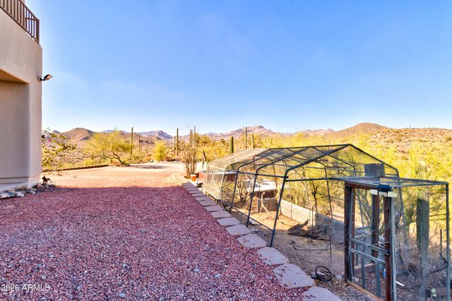 3246 N SILVER TIP Trail, Queen Valley, AZ 85118
