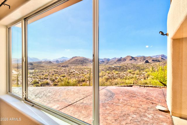 3246 N SILVER TIP Trail, Queen Valley, AZ 85118