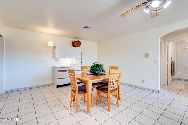 3246 N SILVER TIP Trail, Queen Valley, AZ 85118