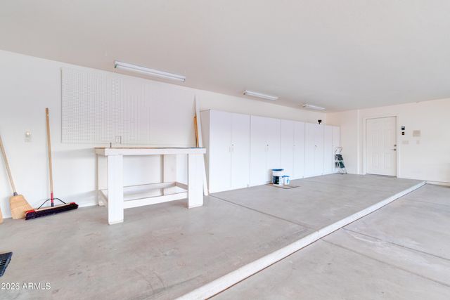 3246 N SILVER TIP Trail, Queen Valley, AZ 85118