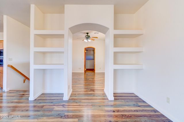 3246 N SILVER TIP Trail, Queen Valley, AZ 85118