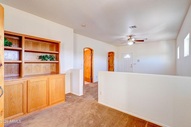 3246 N SILVER TIP Trail, Queen Valley, AZ 85118