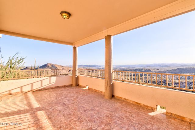 3246 N SILVER TIP Trail, Queen Valley, AZ 85118