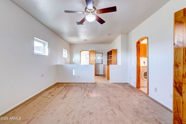 3246 N SILVER TIP Trail, Queen Valley, AZ 85118