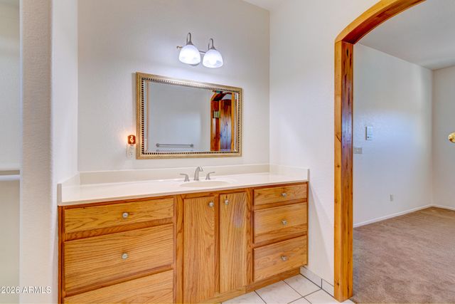 3246 N SILVER TIP Trail, Queen Valley, AZ 85118