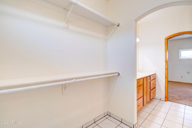 3246 N SILVER TIP Trail, Queen Valley, AZ 85118