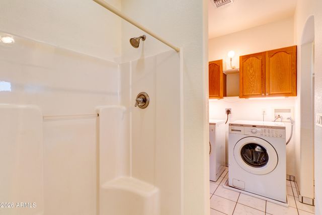 3246 N SILVER TIP Trail, Queen Valley, AZ 85118