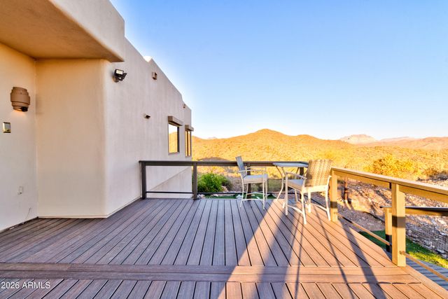 3246 N SILVER TIP Trail, Queen Valley, AZ 85118