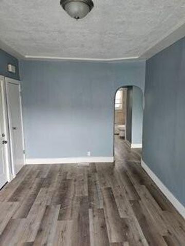 2415 W Grand Street, Detroit, MI 48238