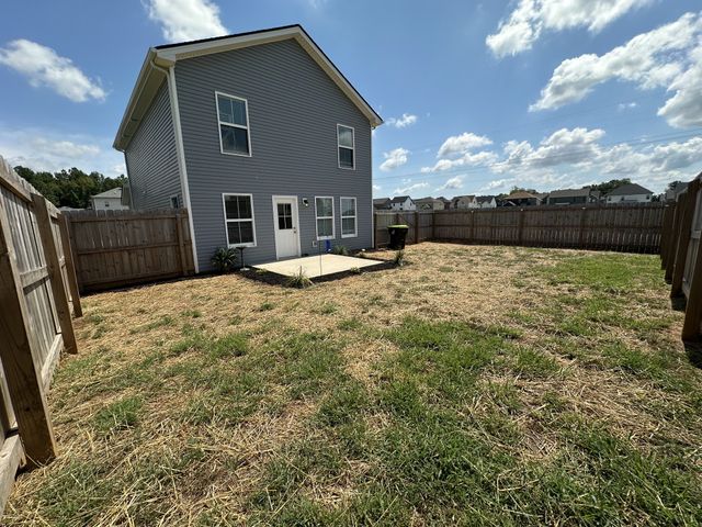 128 Quarry Ridge Rd, Clarksville, TN 37043