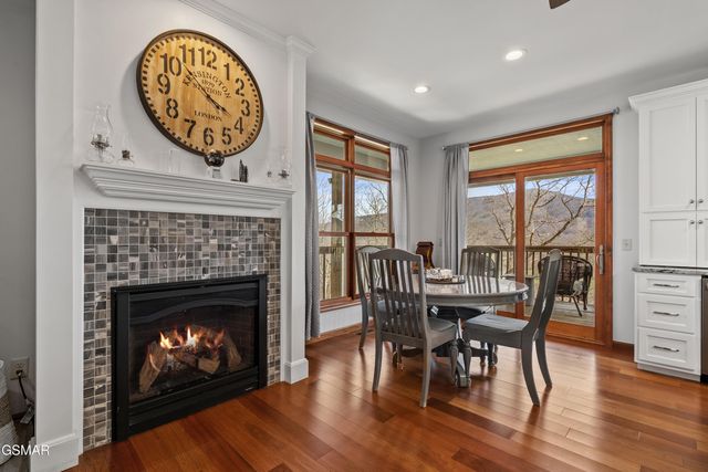 2932 Mockingbird Way, Sevierville, TN 37862