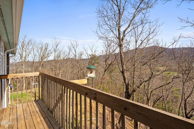 2932 Mockingbird Way, Sevierville, TN 37862