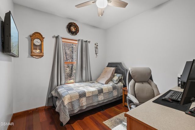 2932 Mockingbird Way, Sevierville, TN 37862