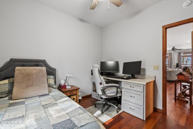 2932 Mockingbird Way, Sevierville, TN 37862