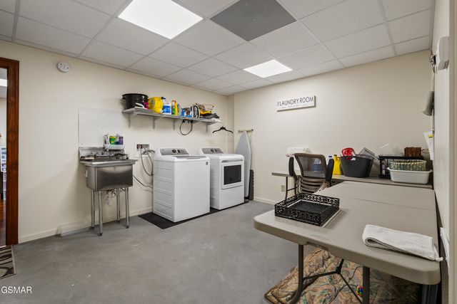 2932 Mockingbird Way, Sevierville, TN 37862