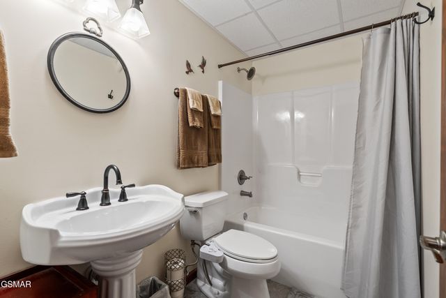 2932 Mockingbird Way, Sevierville, TN 37862