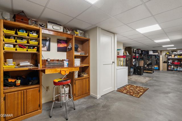 2932 Mockingbird Way, Sevierville, TN 37862