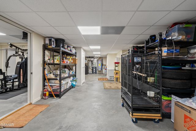 2932 Mockingbird Way, Sevierville, TN 37862