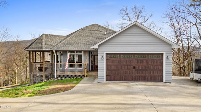 2932 Mockingbird Way, Sevierville, TN 37862