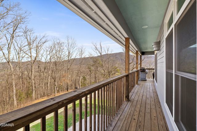 2932 Mockingbird Way, Sevierville, TN 37862