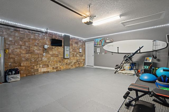 6671 MINERAL SPRINGS ROAD, New Port Richey, FL 34653