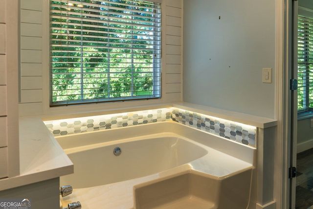 1909 Brookhill Way SW, Snellville, GA 30078