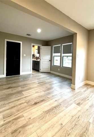 601 S Oak Cliff Boulevard 601W, Dallas, TX 75208