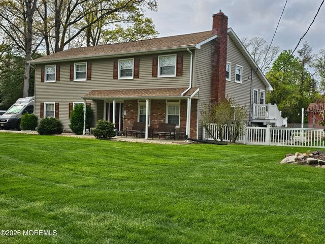 860 Somerset Drive, Toms River, NJ 08753