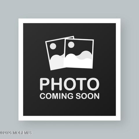 860 Somerset Drive, Toms River, NJ 08753