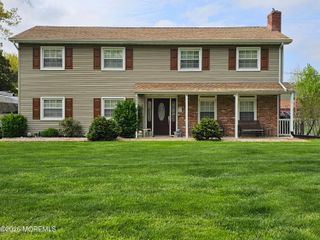 860 Somerset Drive, Toms River, NJ 08753