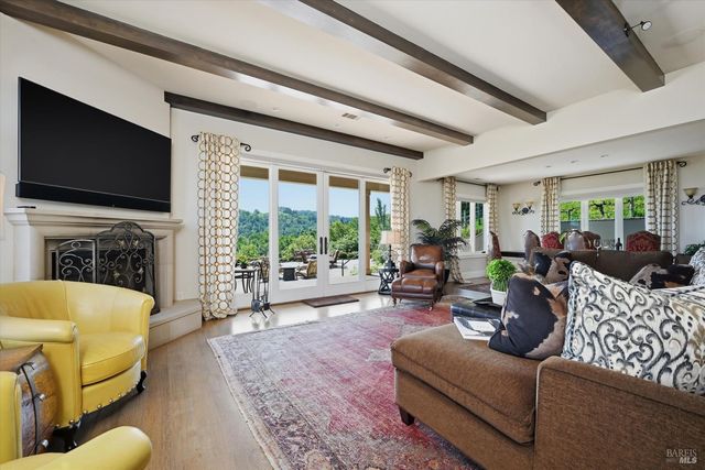 3277 Dry Creek Rd, Napa, CA 94558