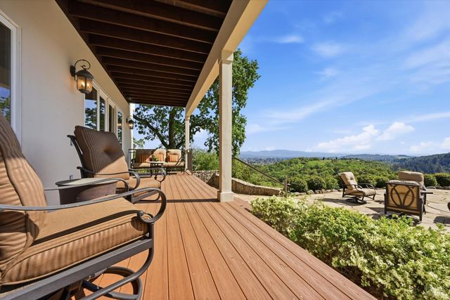 3277 Dry Creek Rd, Napa, CA 94558