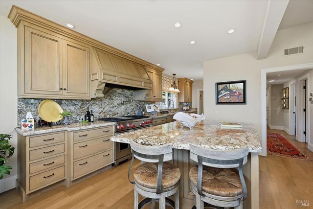 3277 Dry Creek Rd, Napa, CA 94558