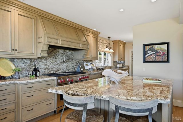 3277 Dry Creek Rd, Napa, CA 94558